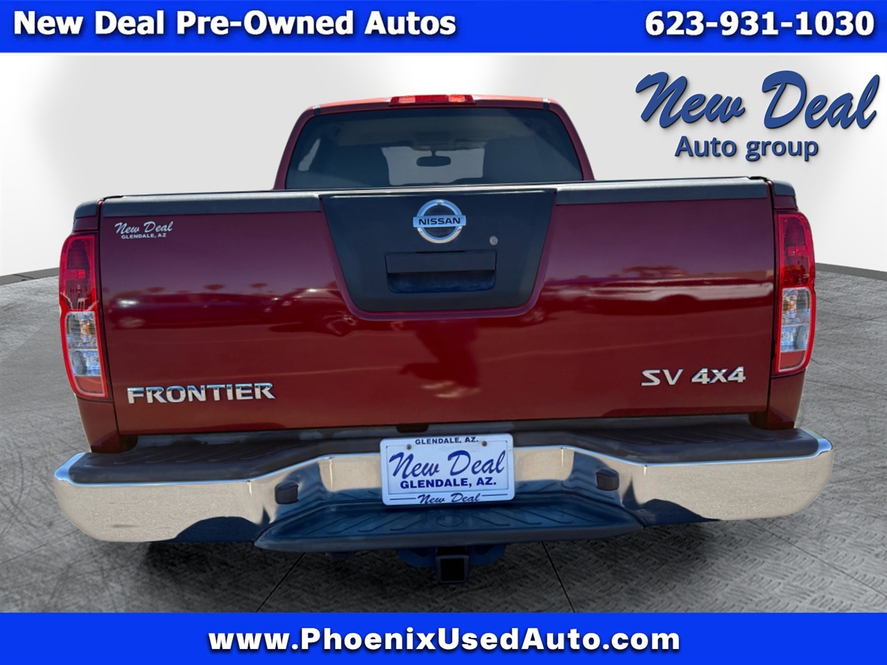 2011 Nissan Frontier Crew Cab LE photo 4
