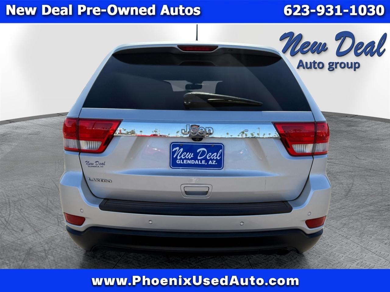 Jeep Grand Cherokee Laredo 2WD 2012