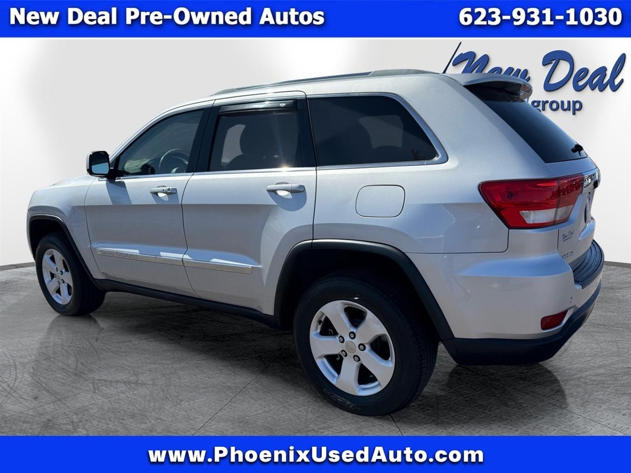 Jeep Grand Cherokee Laredo 2WD 2012
