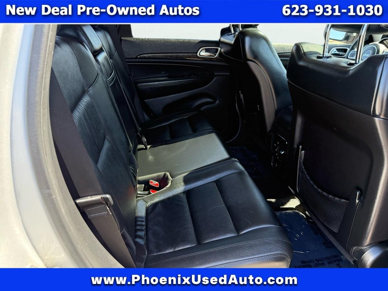 Jeep Grand Cherokee Laredo 2WD 2012