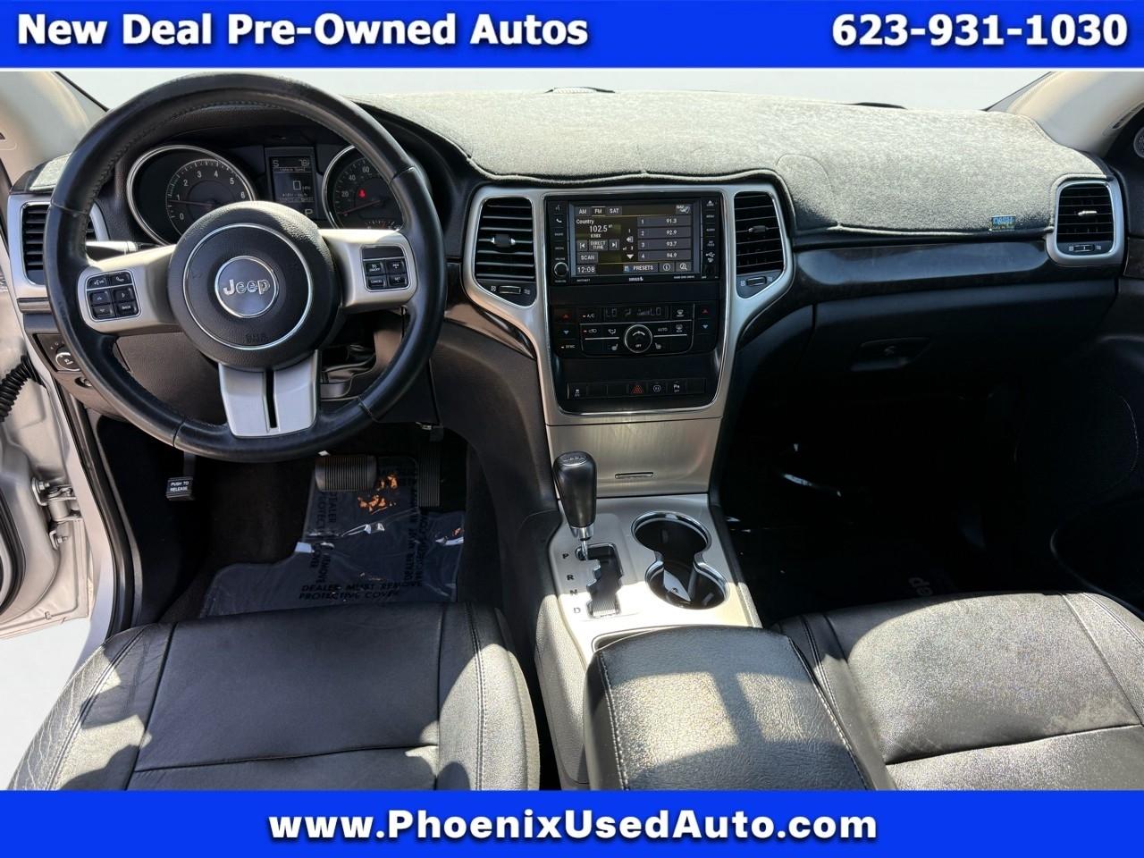 Jeep Grand Cherokee Laredo 2WD 2012