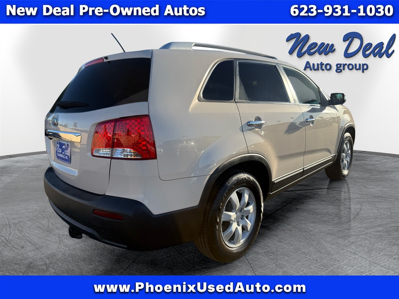 2011 Kia Sorento LX photo 3