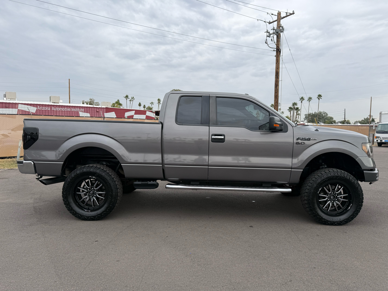Ford F-150 2WD Supercab 133" XLT 2013