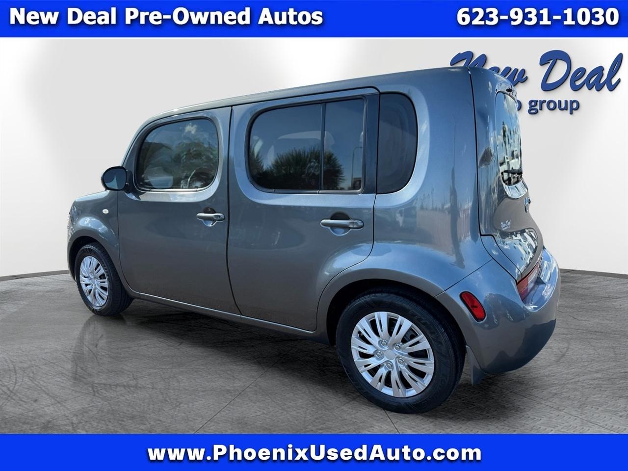 View vehicle photo 5