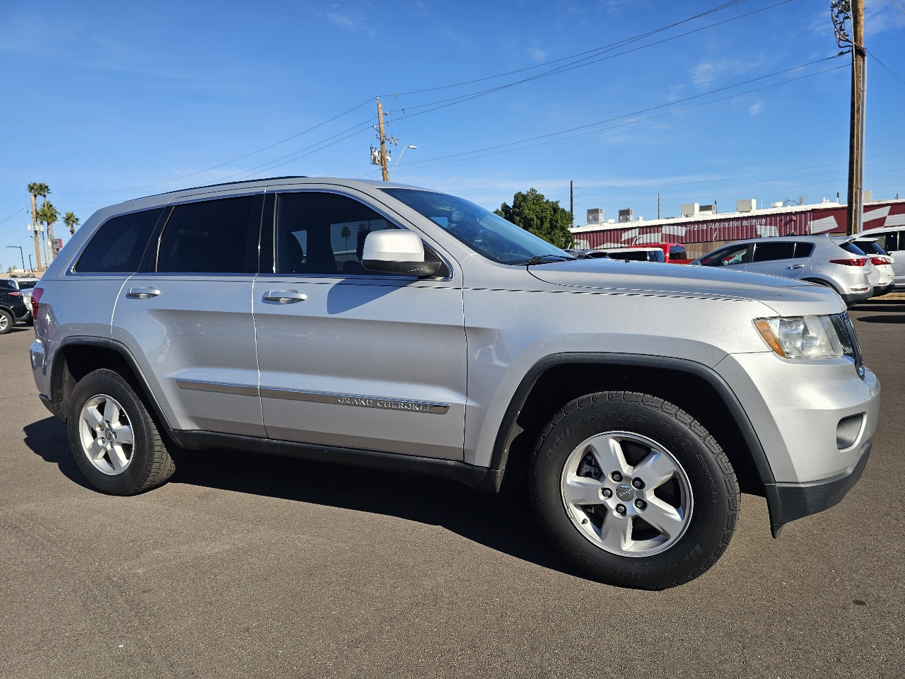 Jeep Grand Cherokee Laredo 2WD 2013