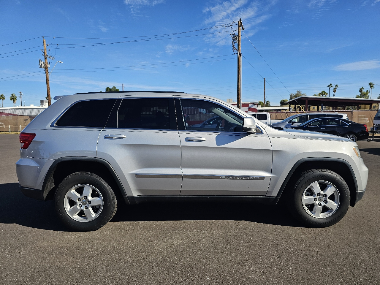 Jeep Grand Cherokee Laredo 2WD 2013