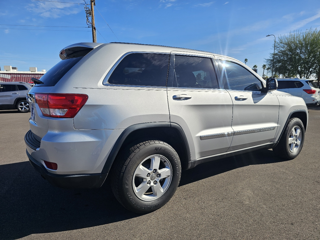 Jeep Grand Cherokee Laredo 2WD 2013