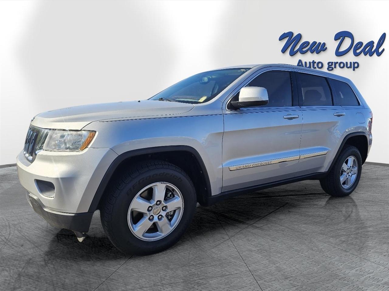 Jeep Grand Cherokee Laredo 2WD 2013