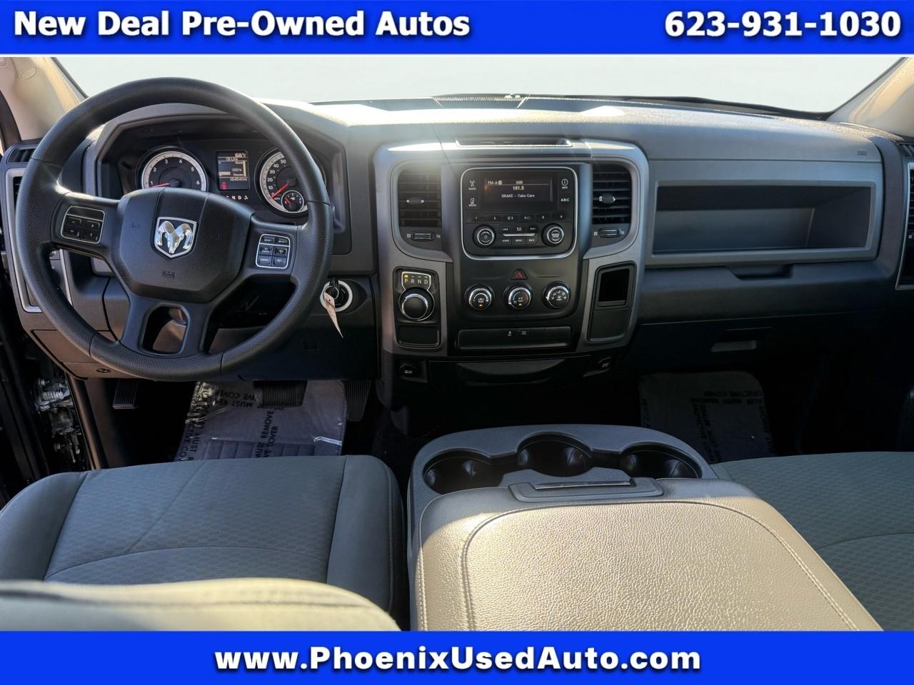 RAM 1500 2WD Quad Cab 140.5" Express 2015