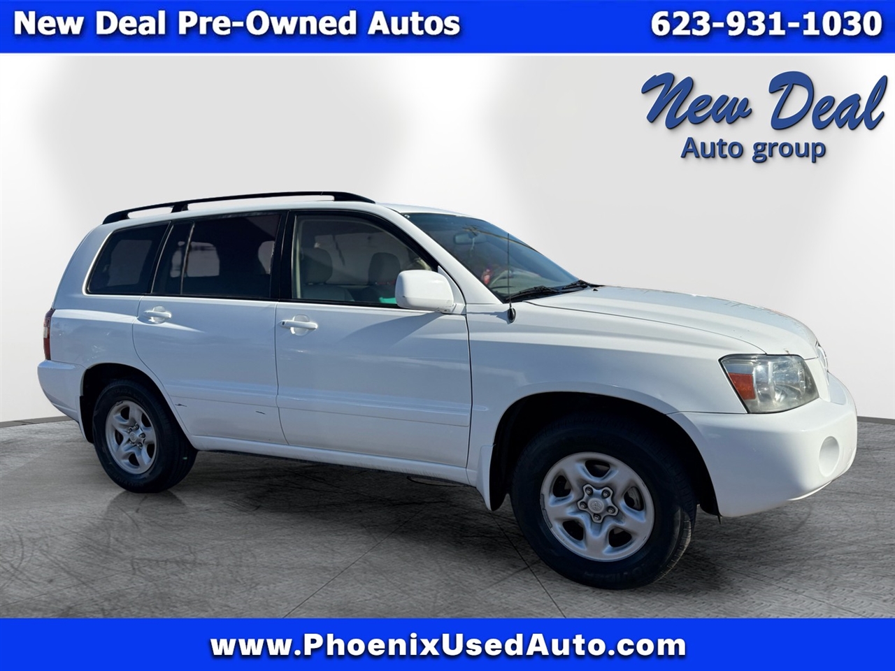 2005 Toyota Highlander 2WD with 3rd-Row Seat