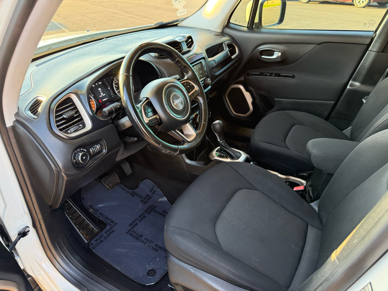 Jeep Renegade Latitude FWD 2017 Jeep Renegade Latitude FWD 2017