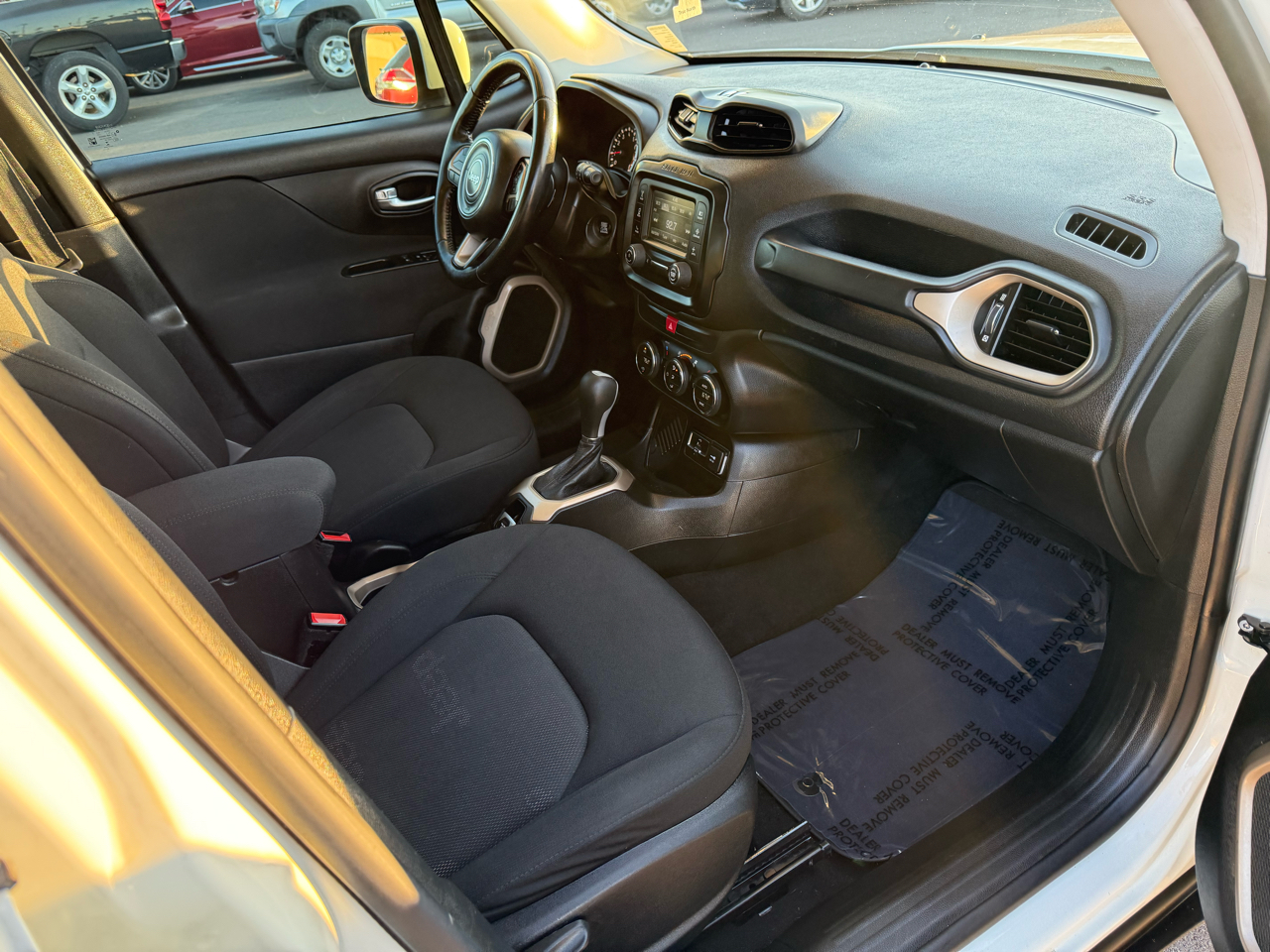 Jeep Renegade Latitude FWD 2017 Jeep Renegade Latitude FWD 2017