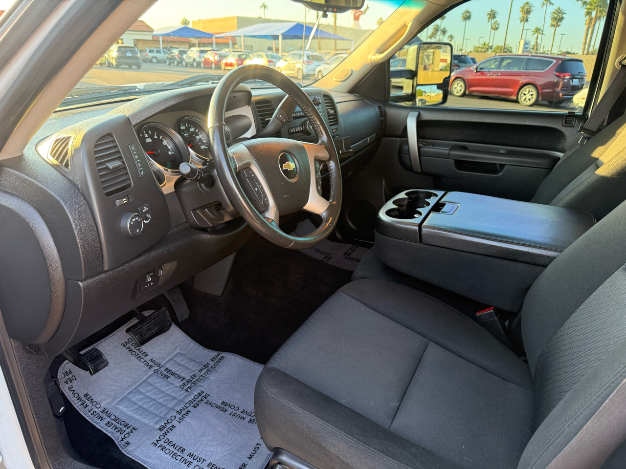 Chevrolet Silverado 2500HD LT Crew Cab 4WD 2013 Chevrolet Silverado 2500HD LT Crew Cab 4WD 2013