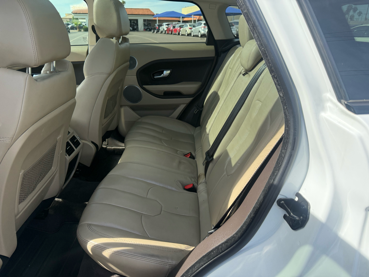 Land Rover Range Rover Evoque Pure Plus 5-Door 2015 Land Rover Range Rover Evoque Pure Plus 5-Door 2015