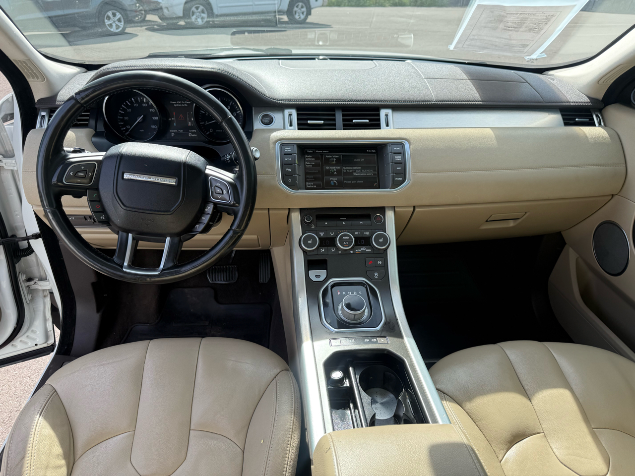 Land Rover Range Rover Evoque Pure Plus 5-Door 2015 Land Rover Range Rover Evoque Pure Plus 5-Door 2015