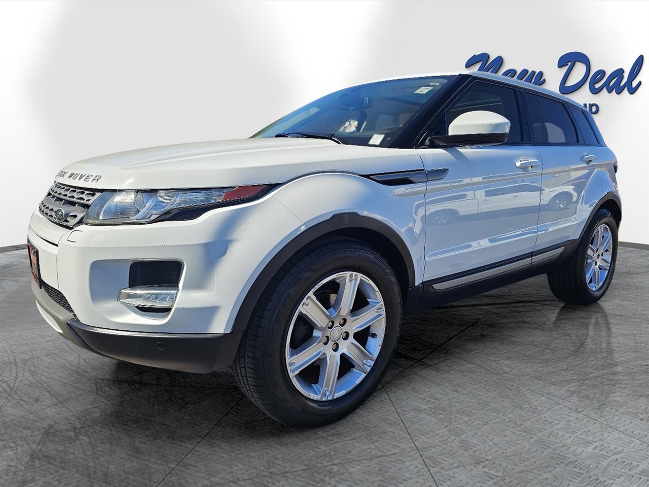 Land Rover Range Rover Evoque Pure Plus 5-Door 2015