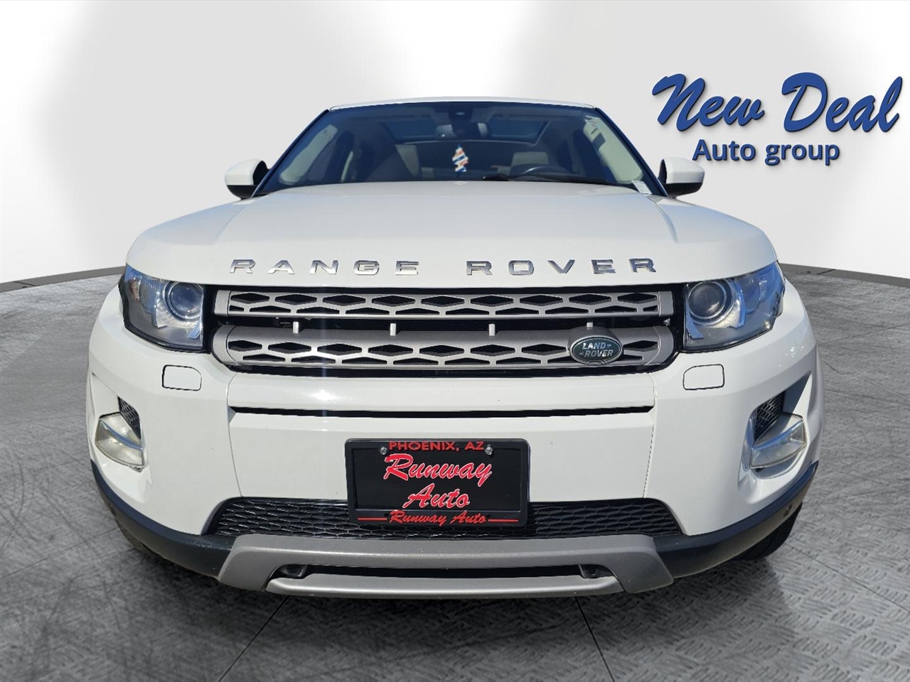 Land Rover Range Rover Evoque Pure Plus 5-Door 2015