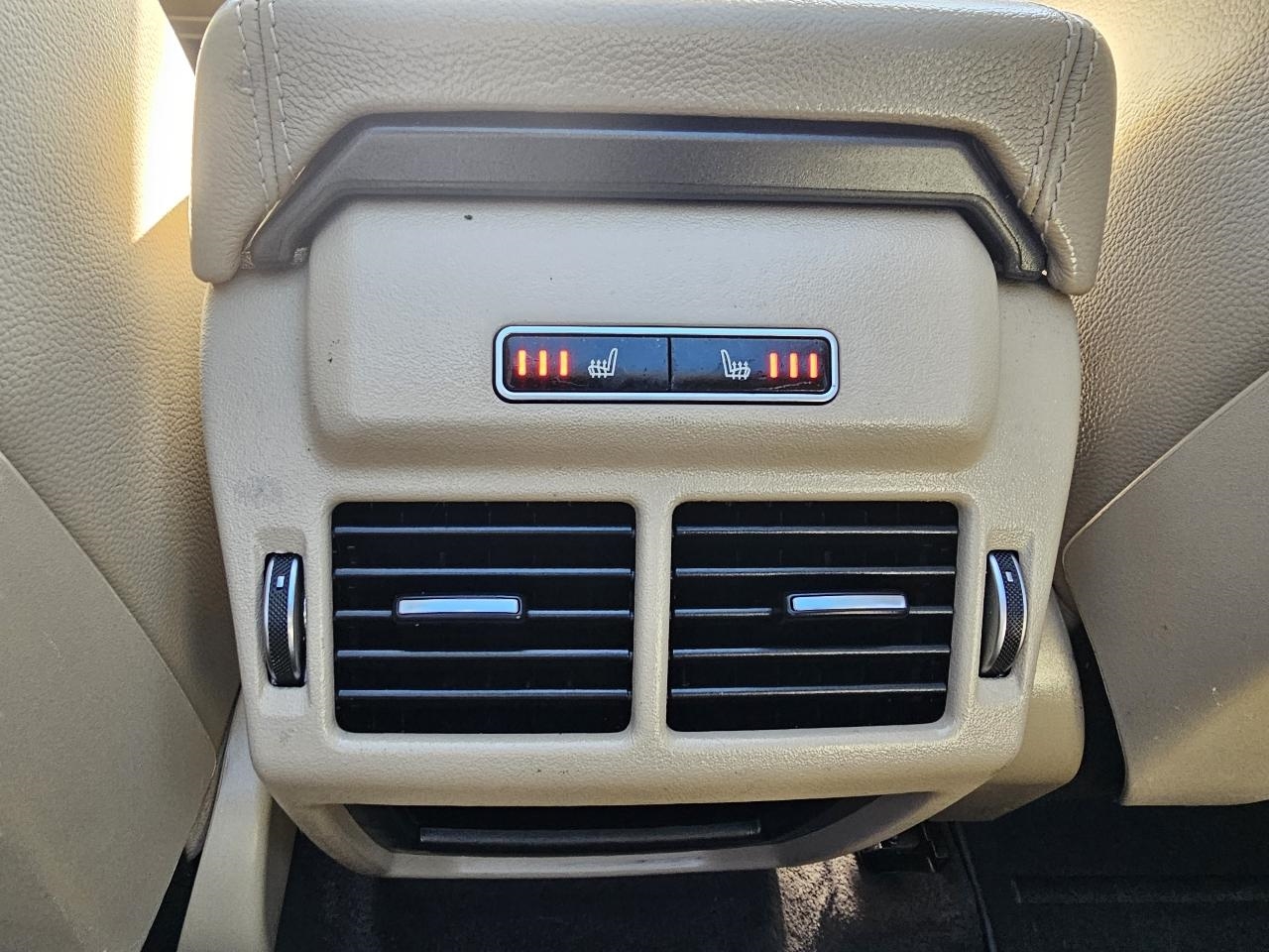 Land Rover Range Rover Evoque Pure Plus 5-Door 2015