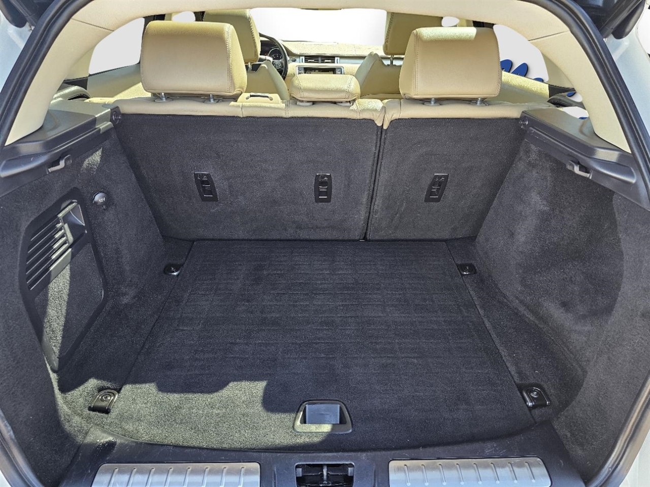 Land Rover Range Rover Evoque Pure Plus 5-Door 2015