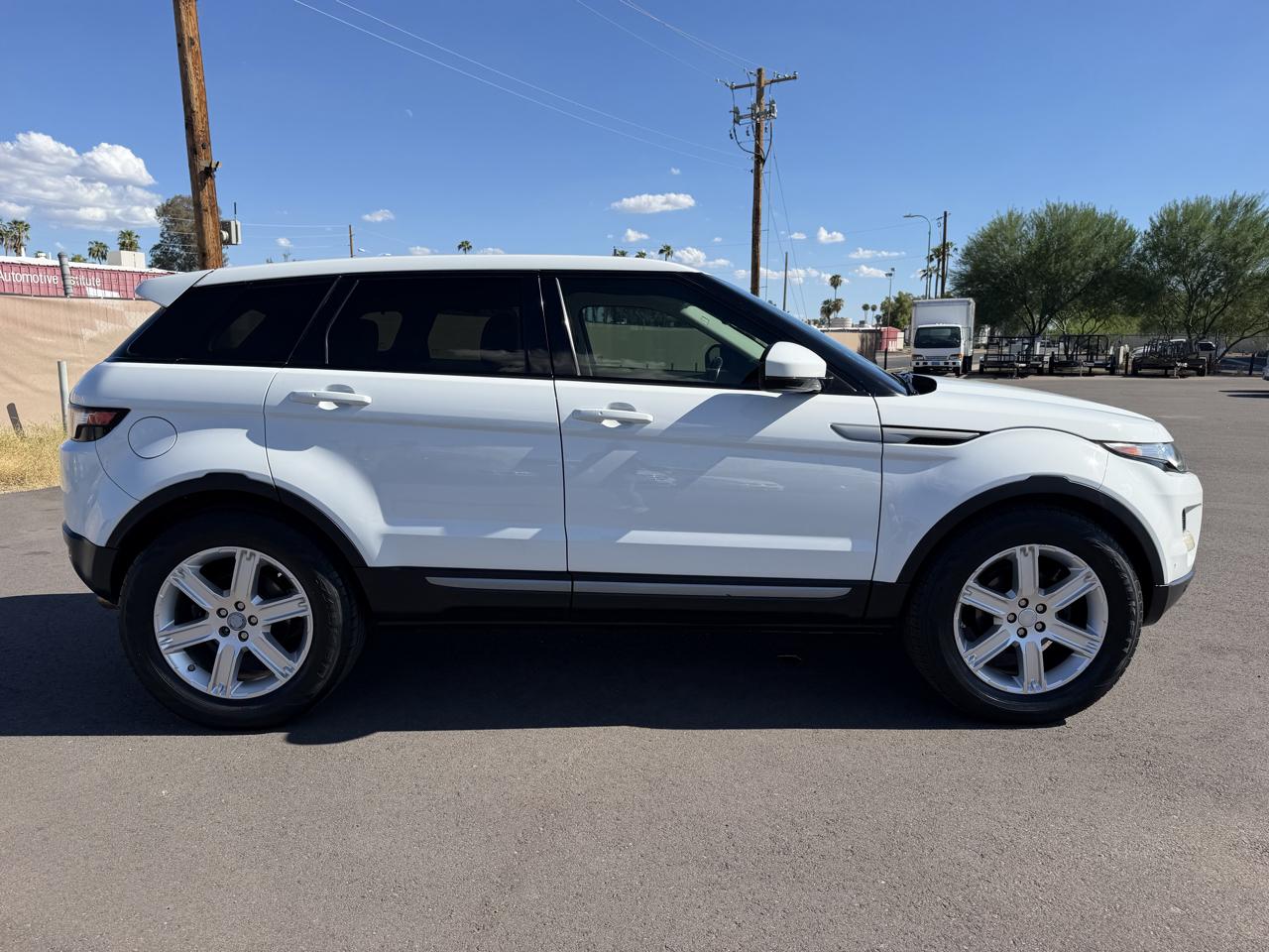 Land Rover Range Rover Evoque Pure Plus 5-Door 2015