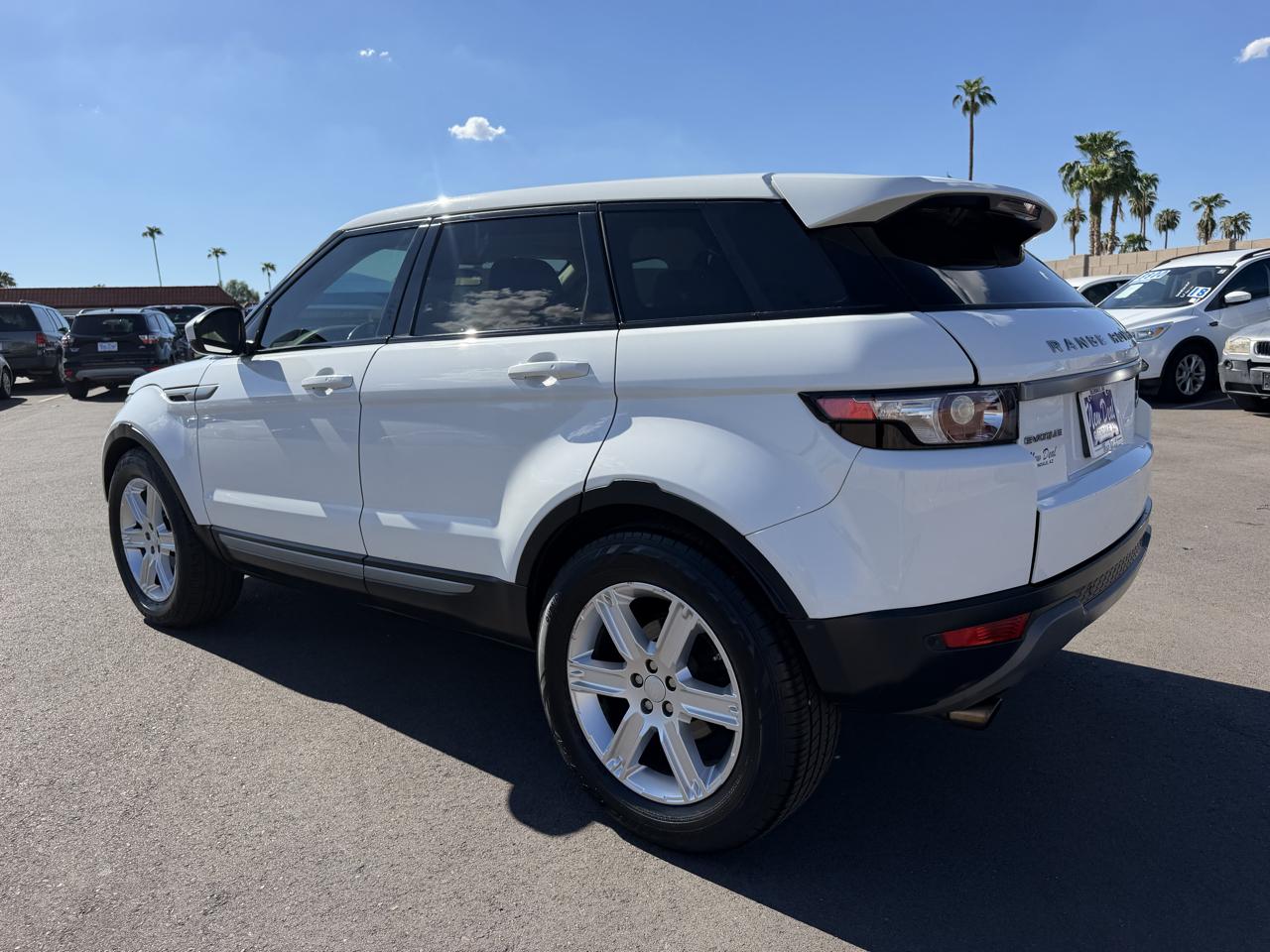 Land Rover Range Rover Evoque Pure Plus 5-Door 2015