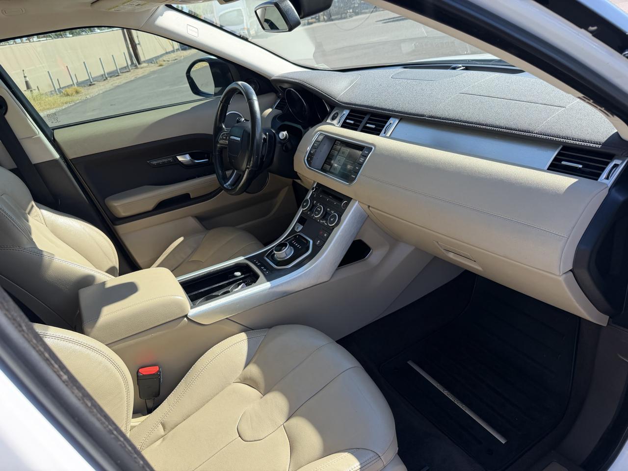 Land Rover Range Rover Evoque Pure Plus 5-Door 2015