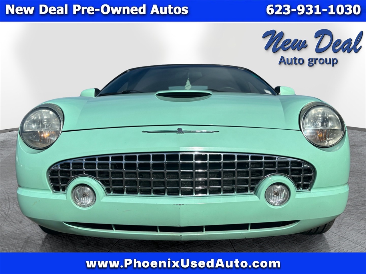 Ford Thunderbird Deluxe 2004