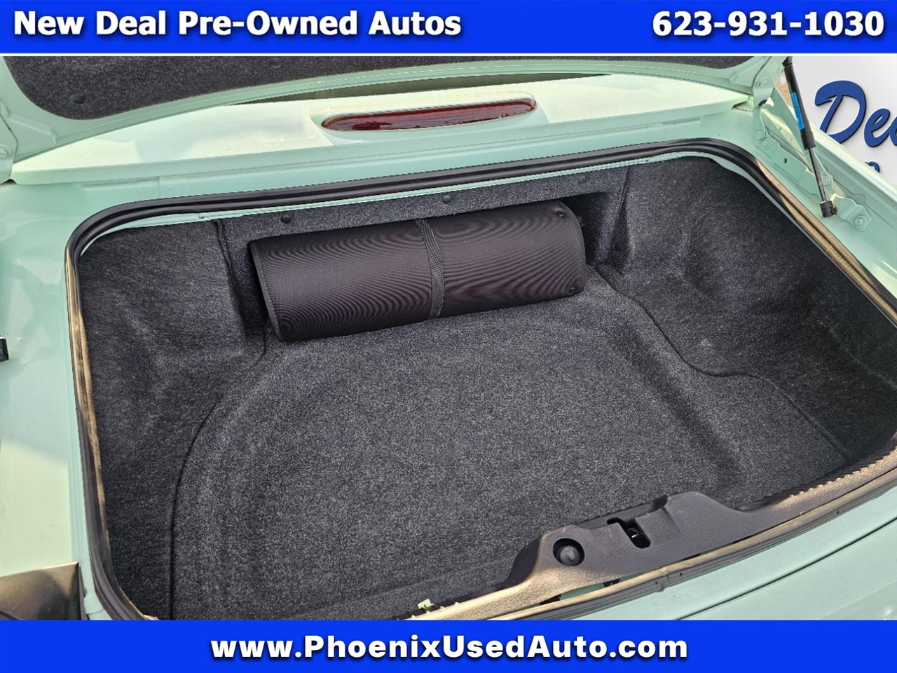 Ford Thunderbird Deluxe 2004