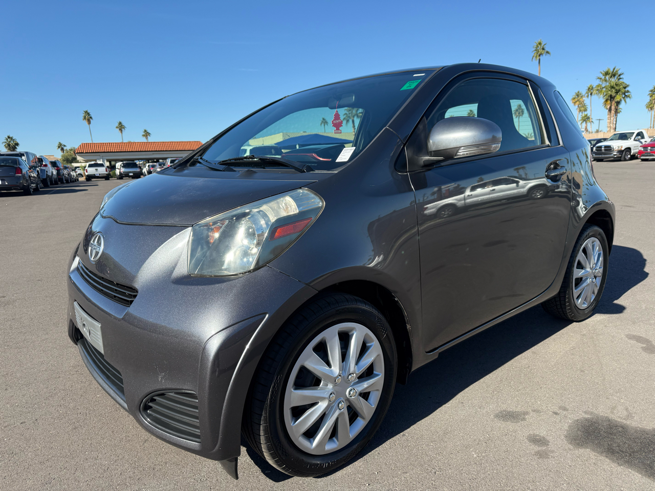 Scion iQ 3-Door Hatchback AT 2014