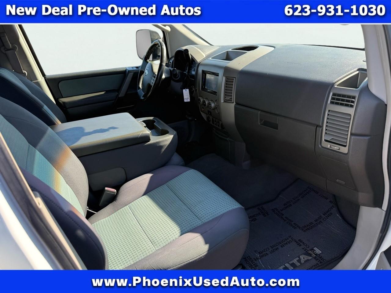 Nissan Titan XE Crew Cab 2WD 2004