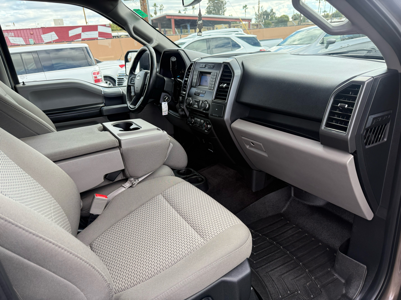 Ford F-150 FX4 4WD 2018