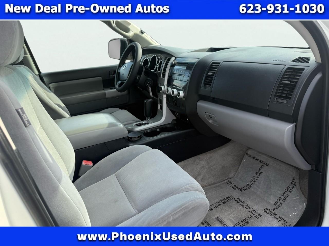 Toyota Sequoia SR5 5.7L 2WD 2008