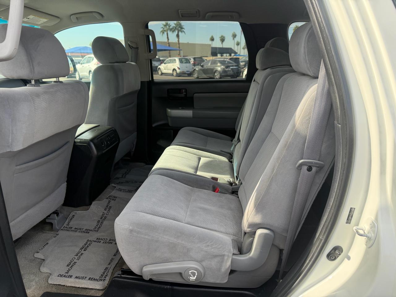 Toyota Sequoia SR5 5.7L 2WD 2008