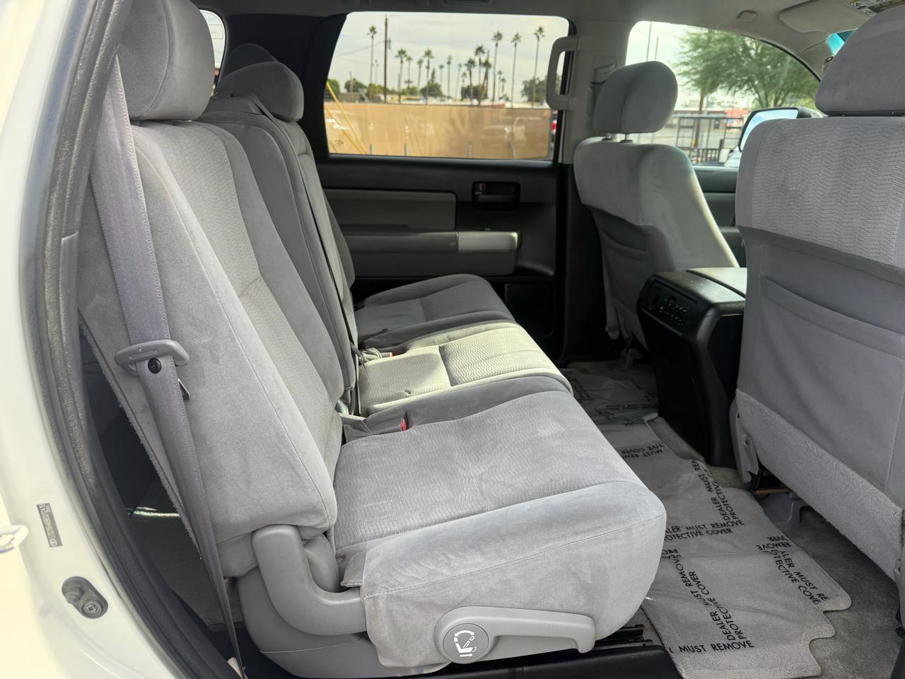 Toyota Sequoia SR5 5.7L 2WD 2008