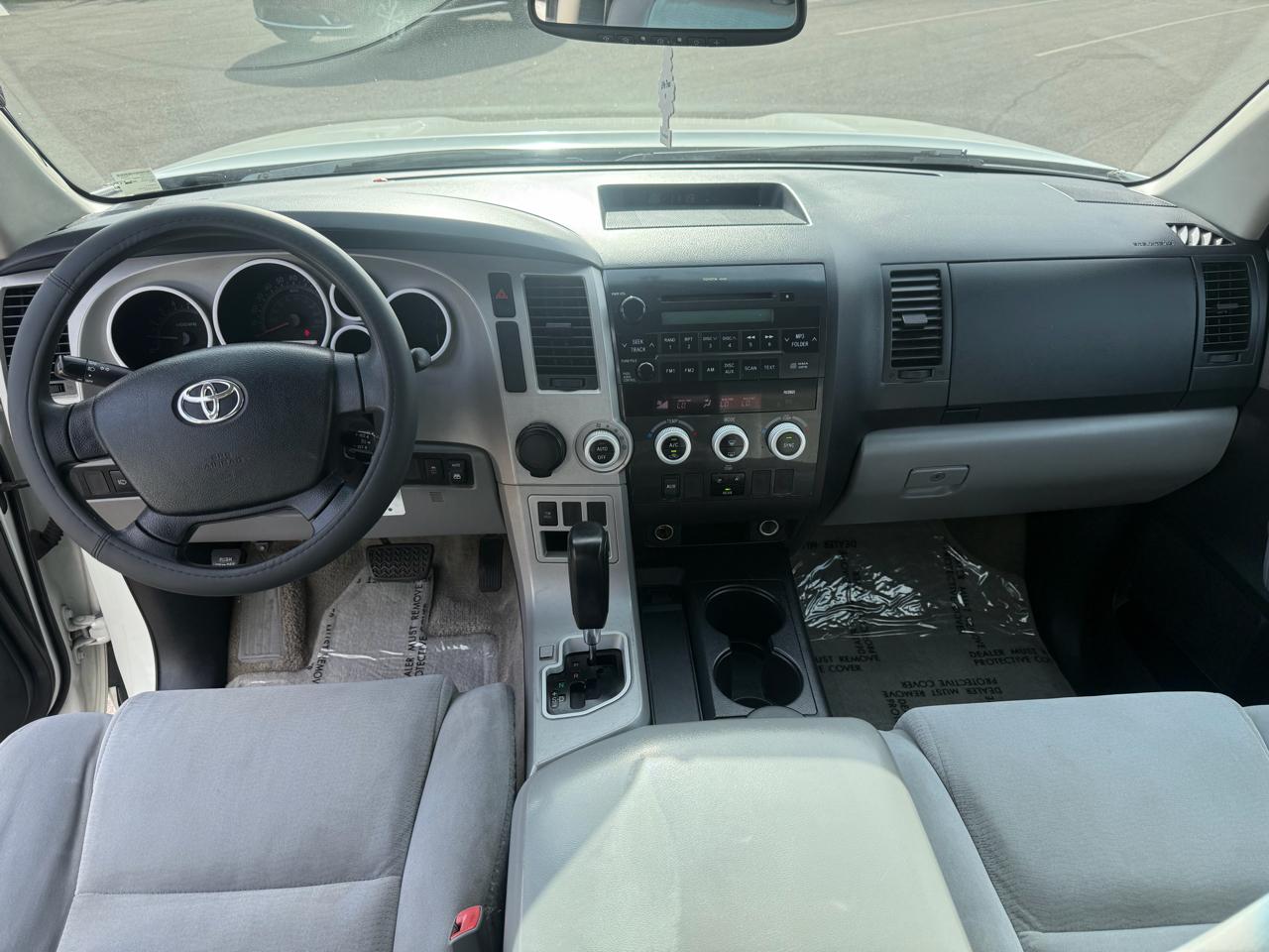 Toyota Sequoia SR5 5.7L 2WD 2008