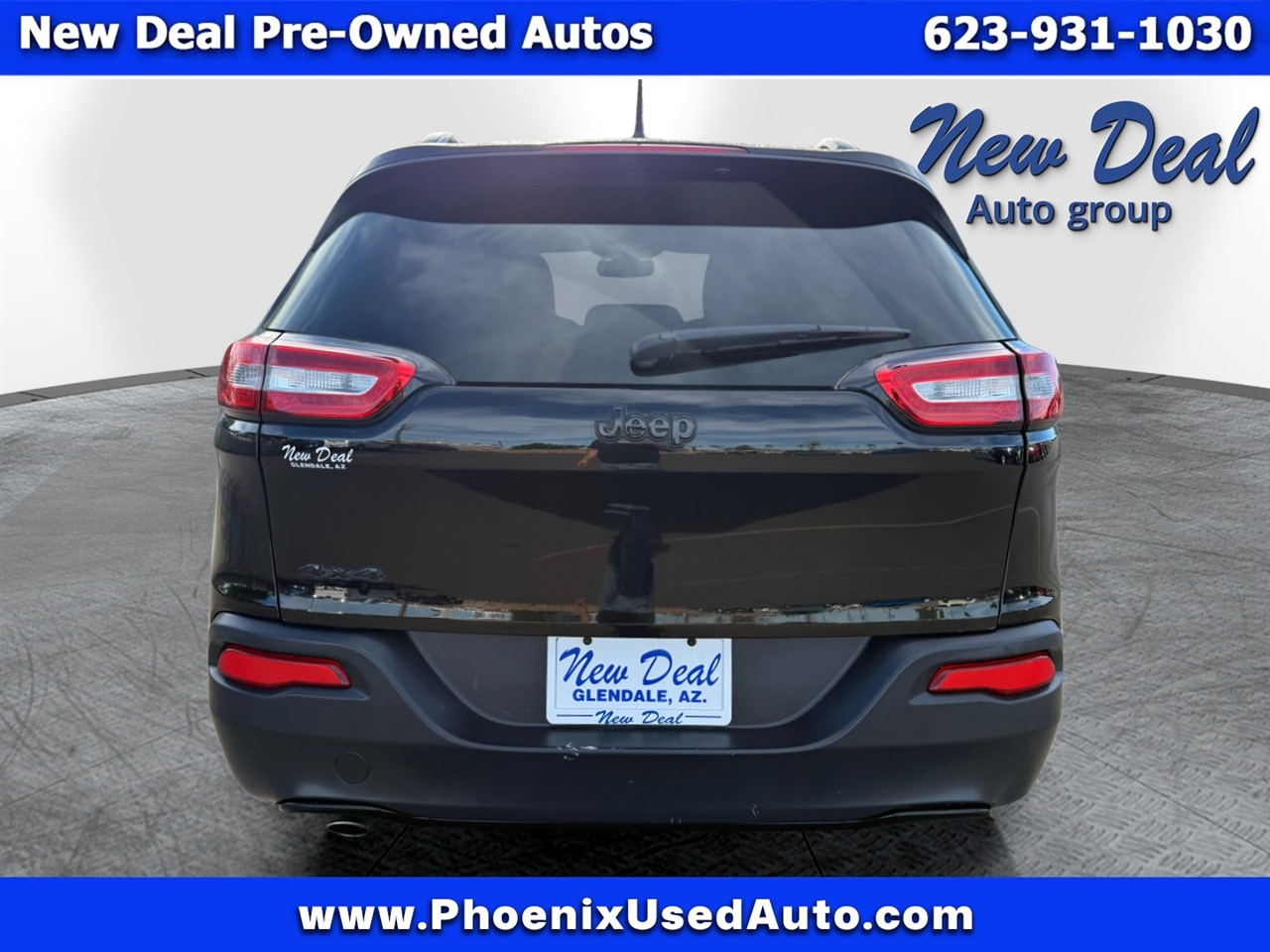 2017 Jeep Cherokee Sport photo 3