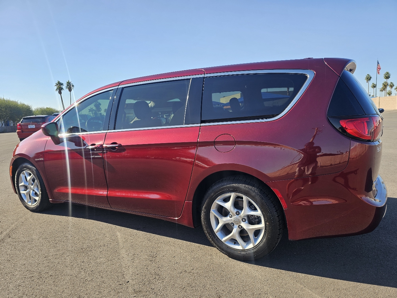 2018 Chrysler Pacifica Touring Plus photo 4