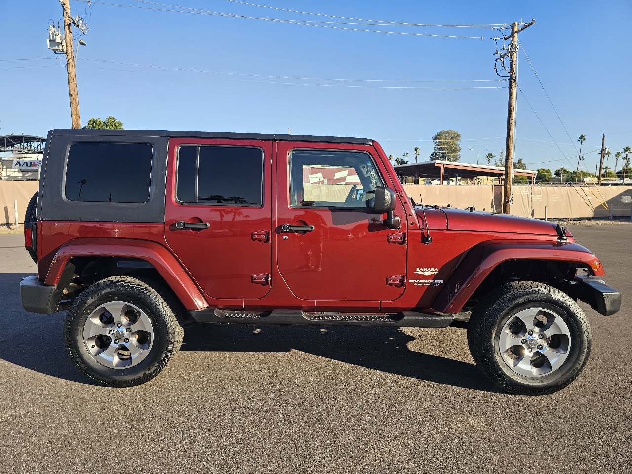 2008 Jeep Wrangler Unlimited Sahara photo 2