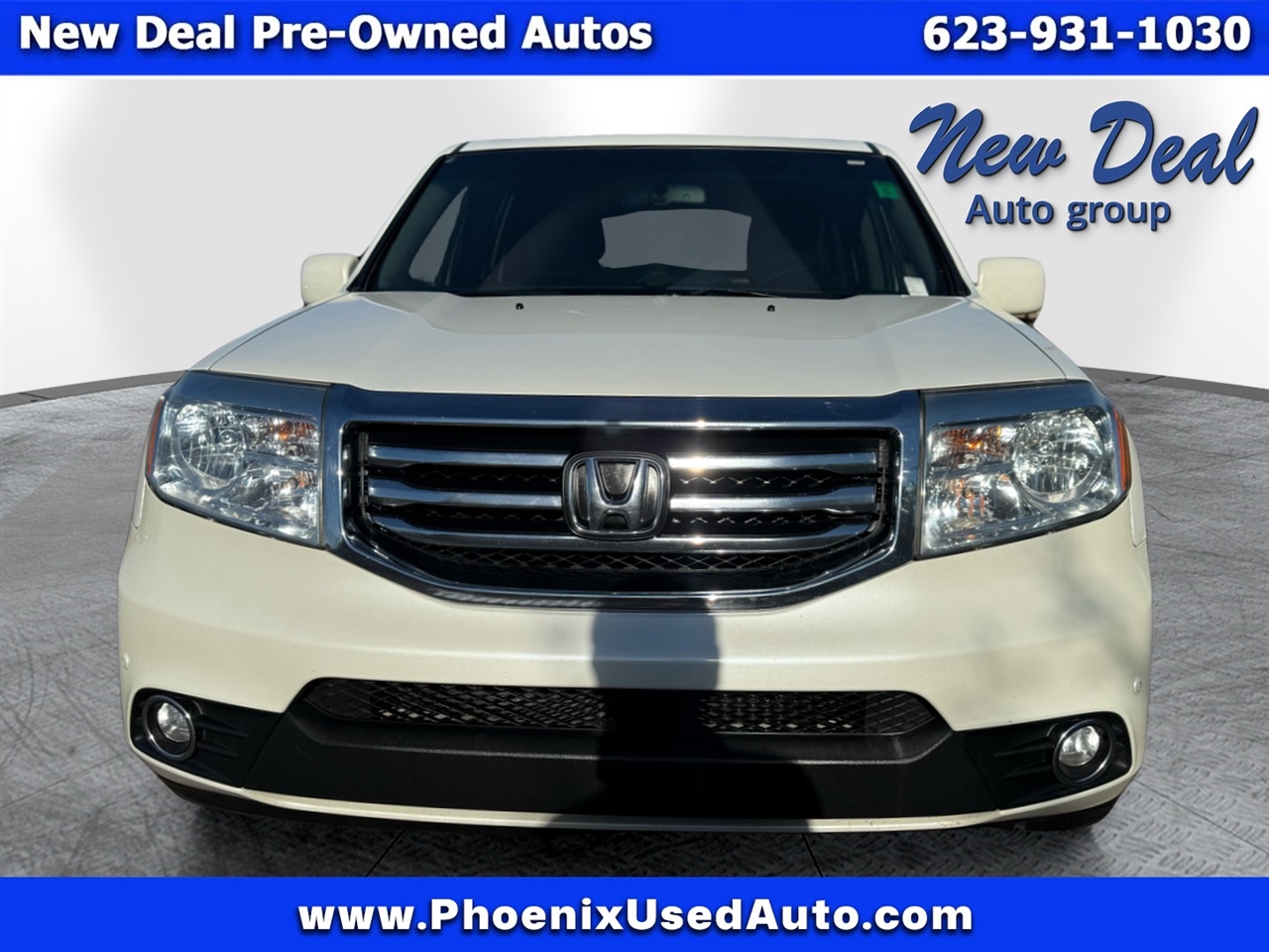 Honda Pilot Touring 2WD 5-Spd AT with DVD 2012