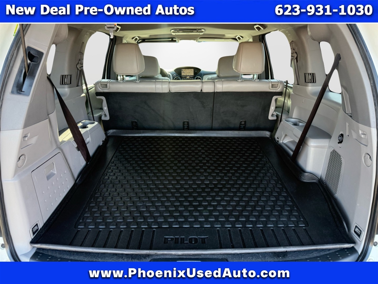 Honda Pilot Touring 2WD 5-Spd AT with DVD 2012