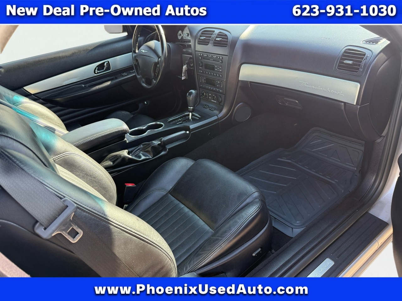 Ford Thunderbird Deluxe 2005