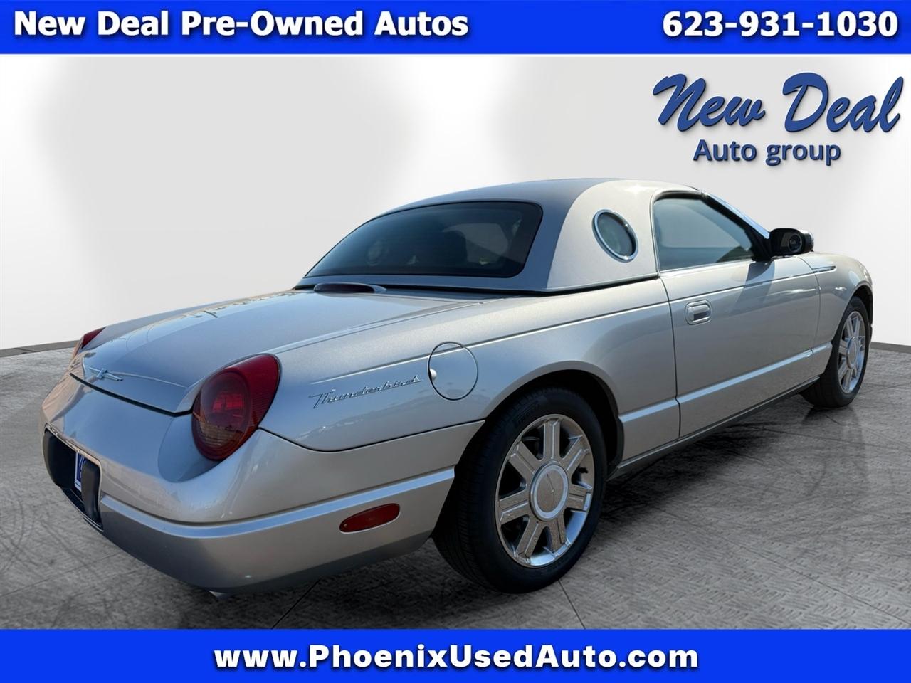 Ford Thunderbird Deluxe 2005