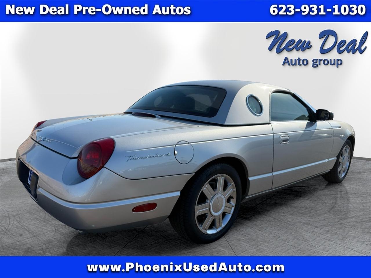 Ford Thunderbird Deluxe 2005