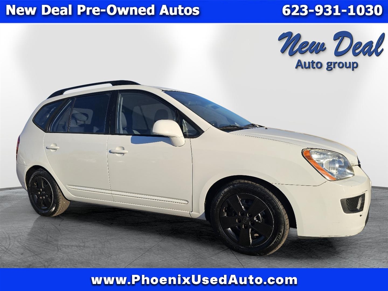 2009 Kia Rondo LX's photo