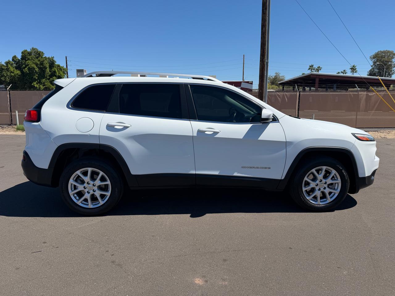 Jeep Cherokee Latitude FWD 2014