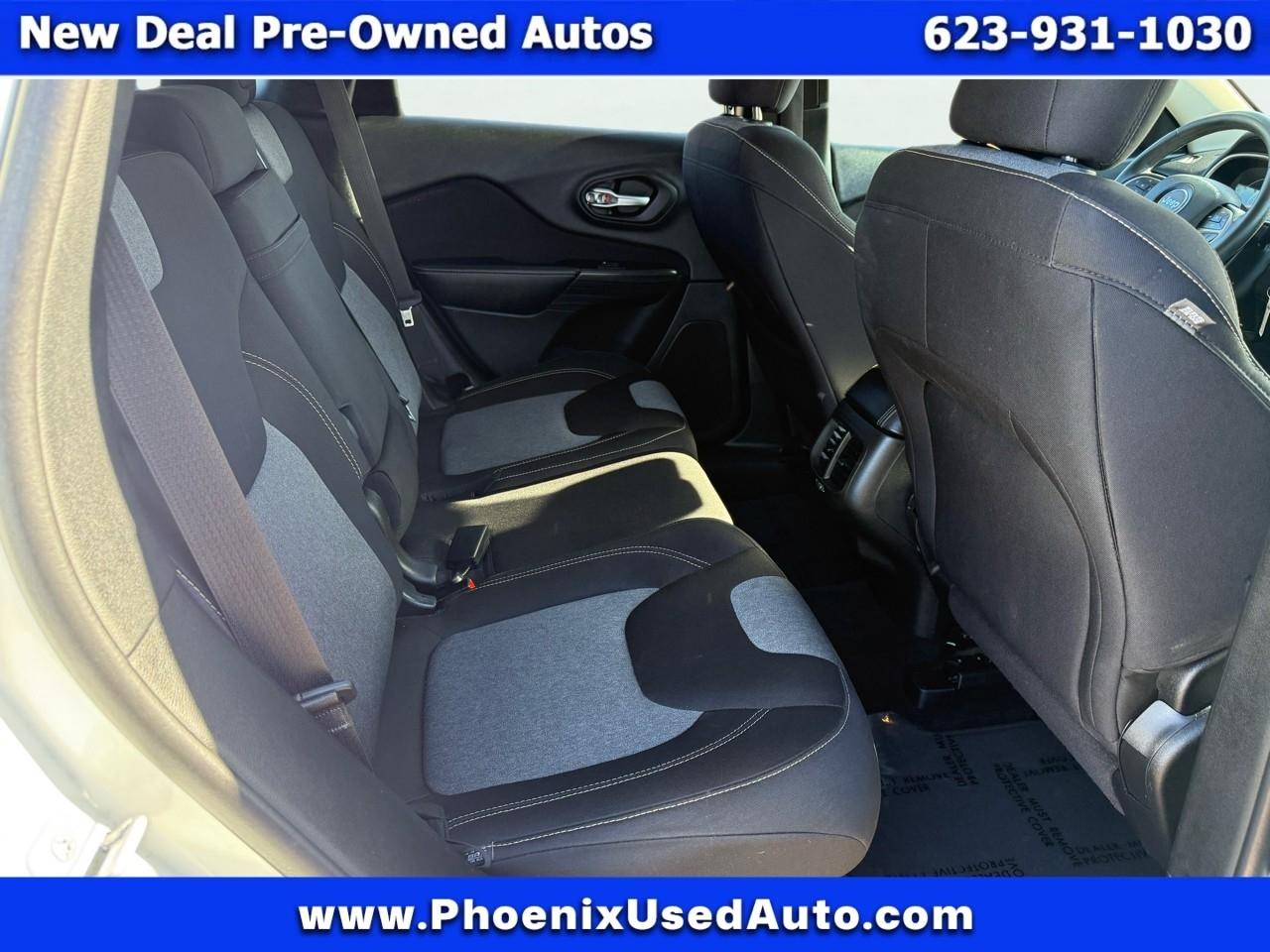 Jeep Cherokee Latitude FWD 2014