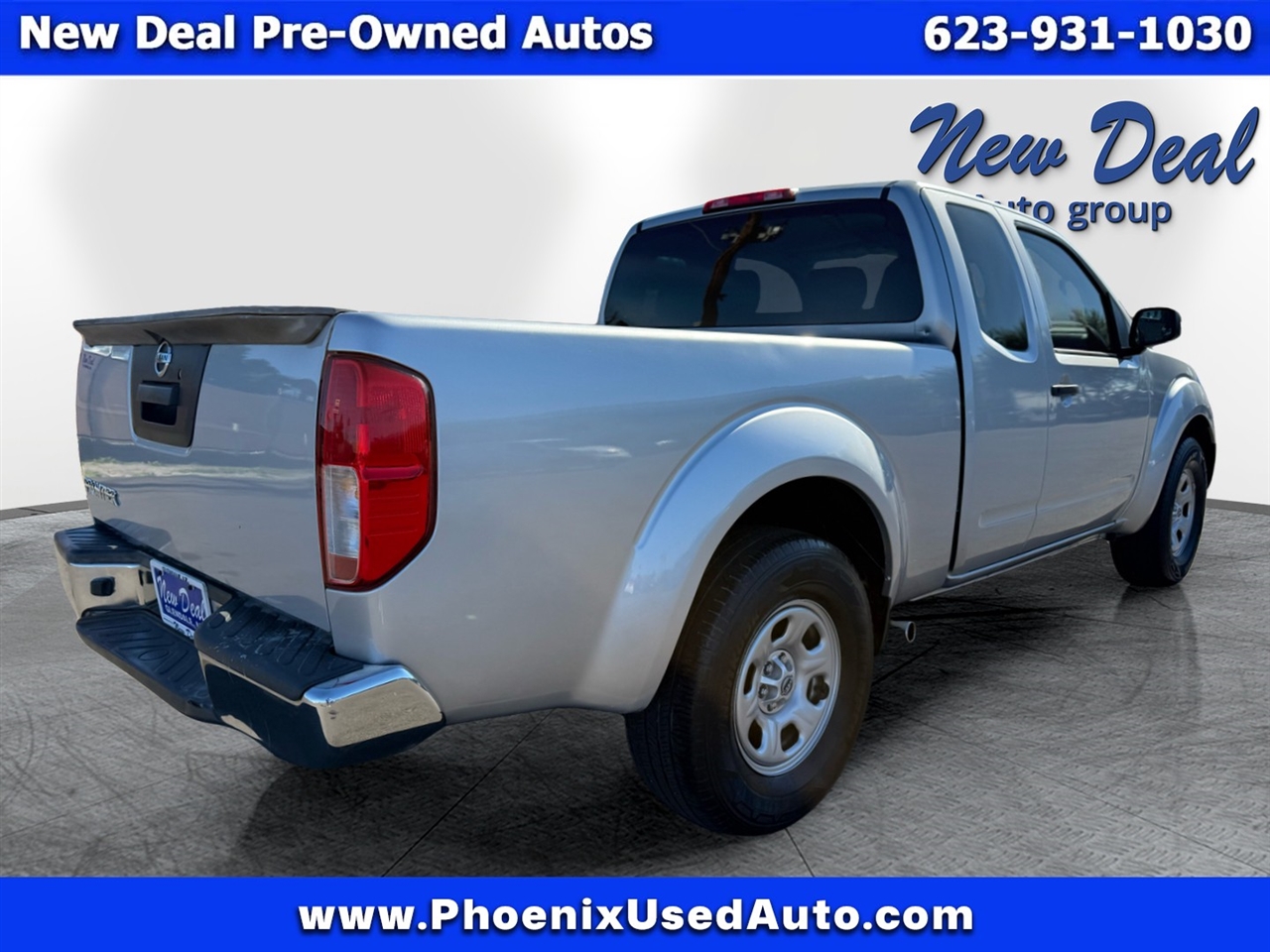 Nissan Frontier 2WD Crew Cab SWB Auto LE 2015