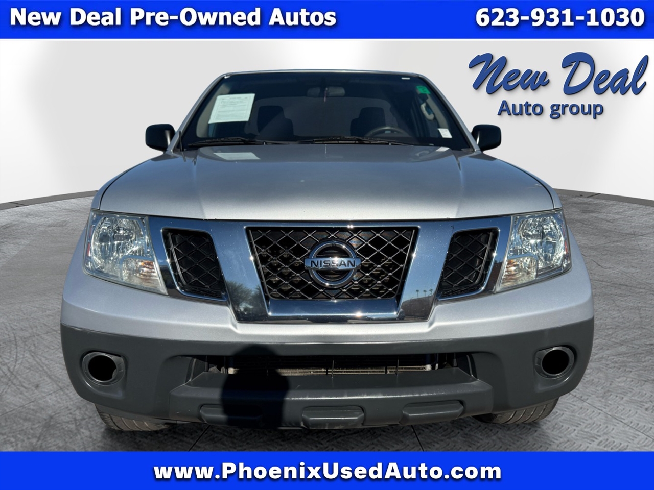 Nissan Frontier 2WD Crew Cab SWB Auto LE 2015