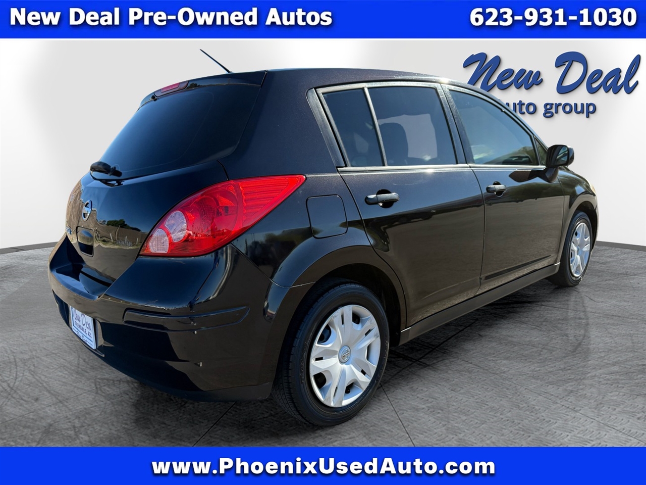 Nissan Versa 1.8 S Hatchback 2010