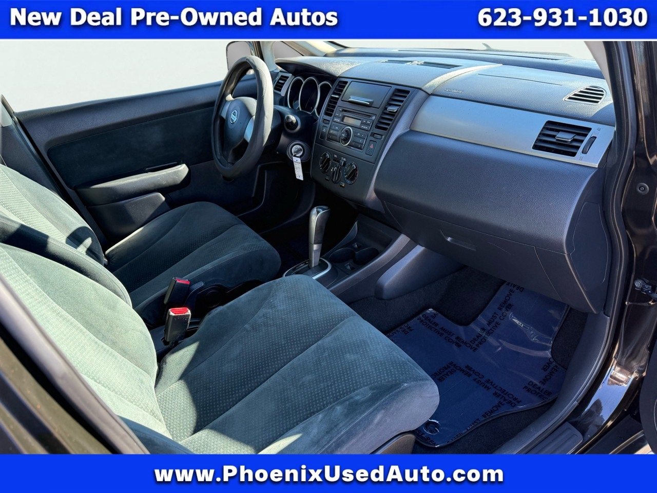 Nissan Versa 1.8 S Hatchback 2010